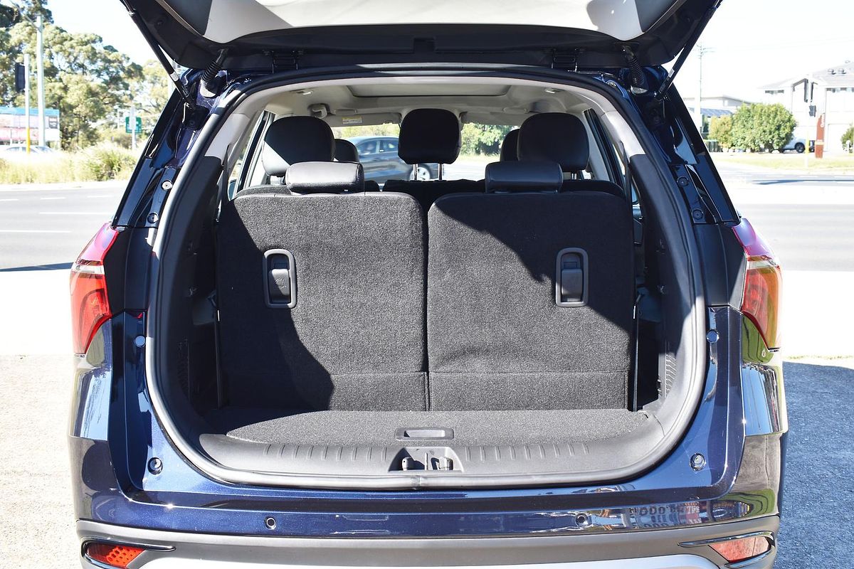 2025 Mahindra XUV700 AX7L