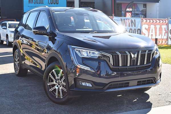2025 Mahindra XUV700 AX7L