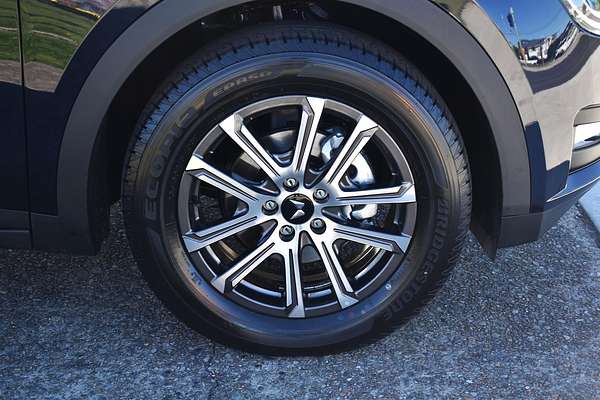 2025 Mahindra XUV700 AX7L