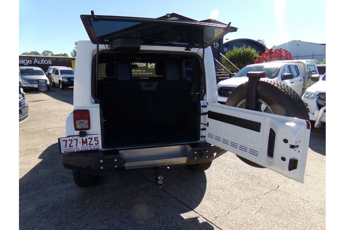2015 Jeep Wrangler Overland JK