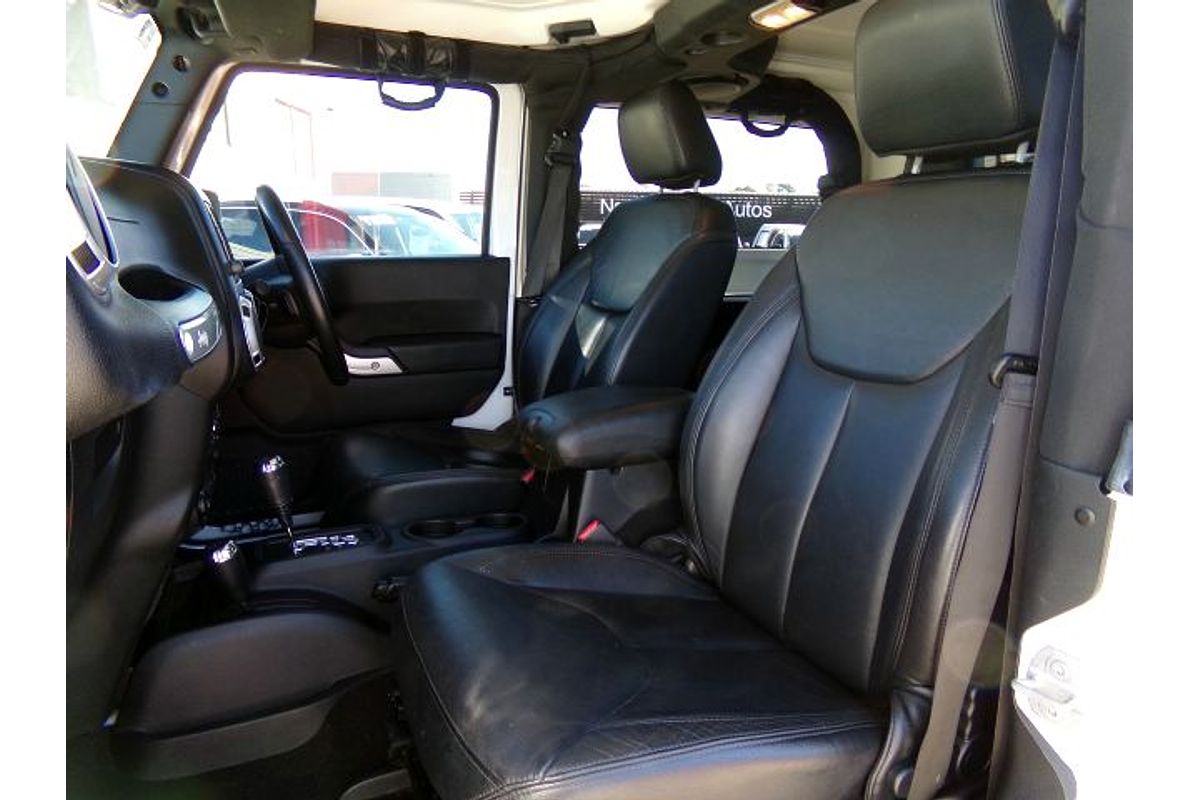2015 Jeep Wrangler Overland JK