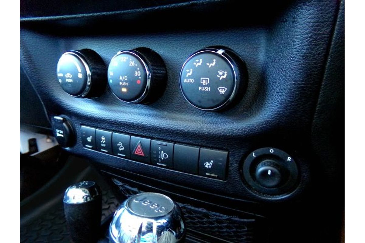 2015 Jeep Wrangler Overland JK