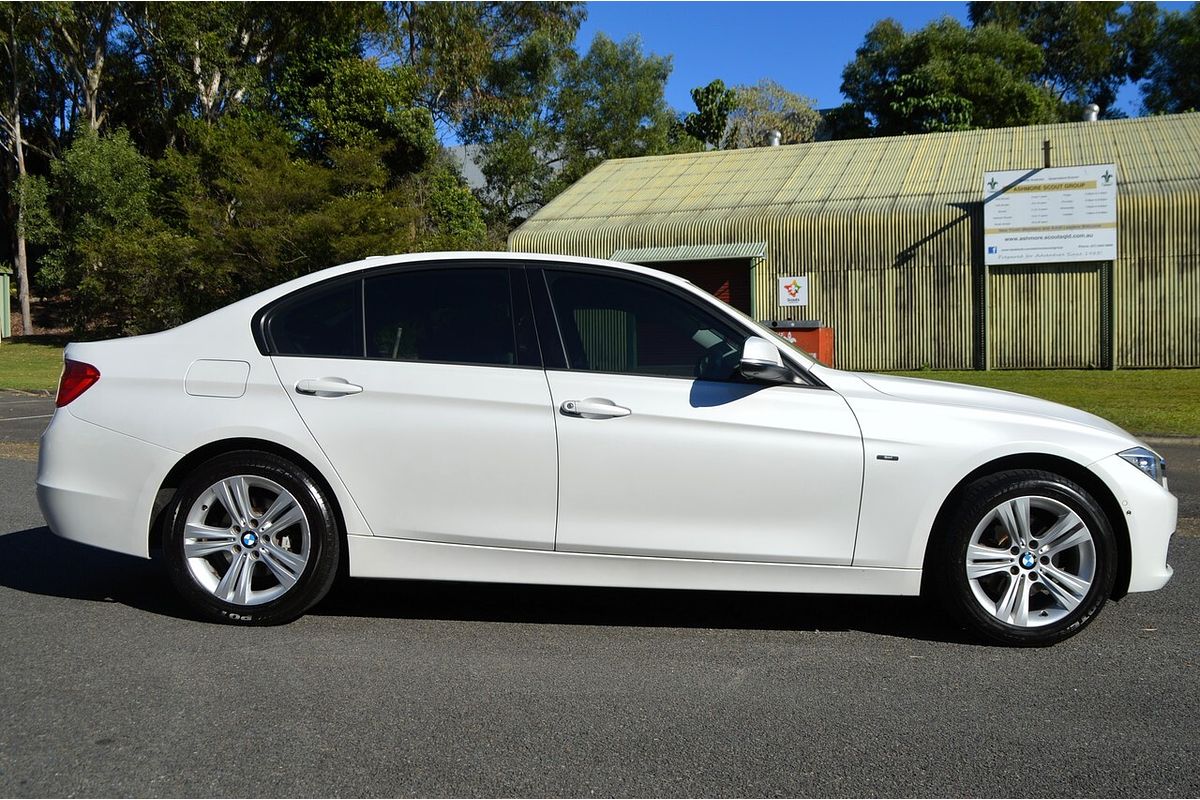 2014 BMW 3 Series 316i Sport Line F30