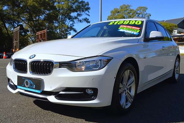 2014 BMW 3 Series 316i Sport Line F30
