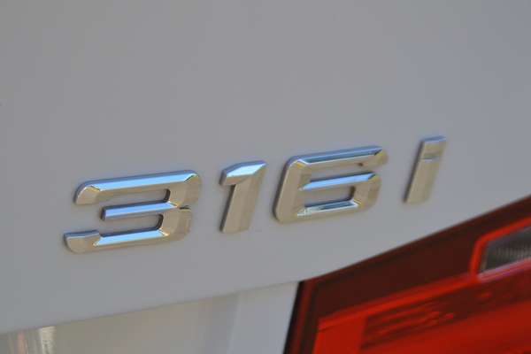 2014 BMW 3 Series 316i Sport Line F30