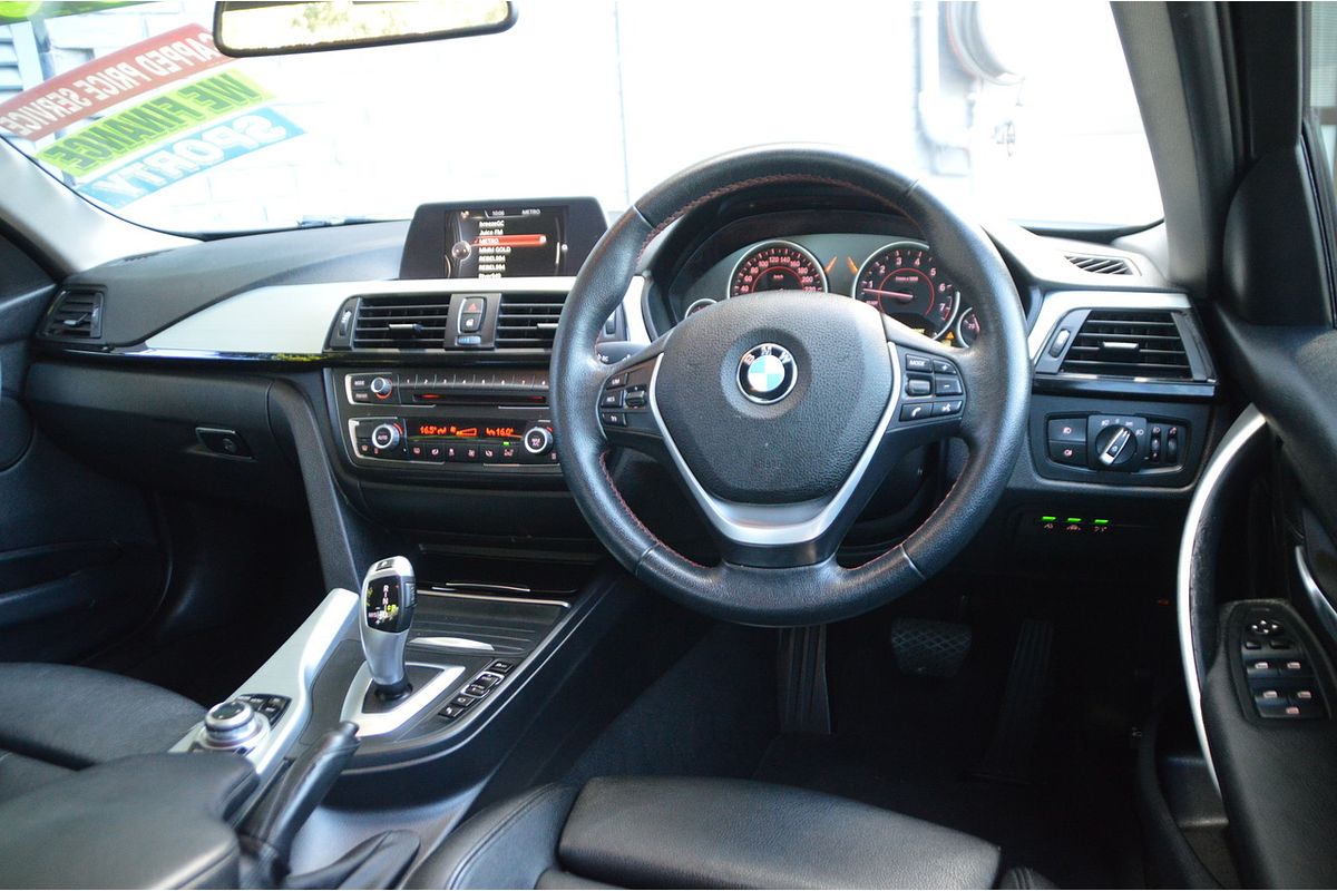 2014 BMW 3 Series 316i Sport Line F30