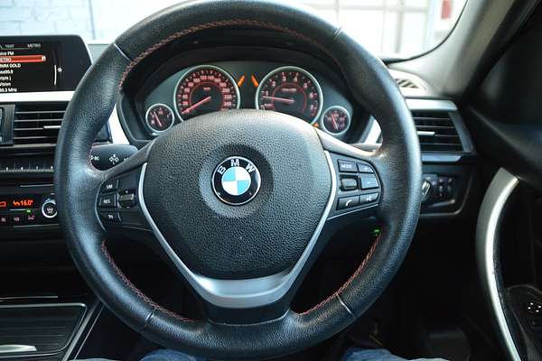 2014 BMW 3 Series 316i Sport Line F30