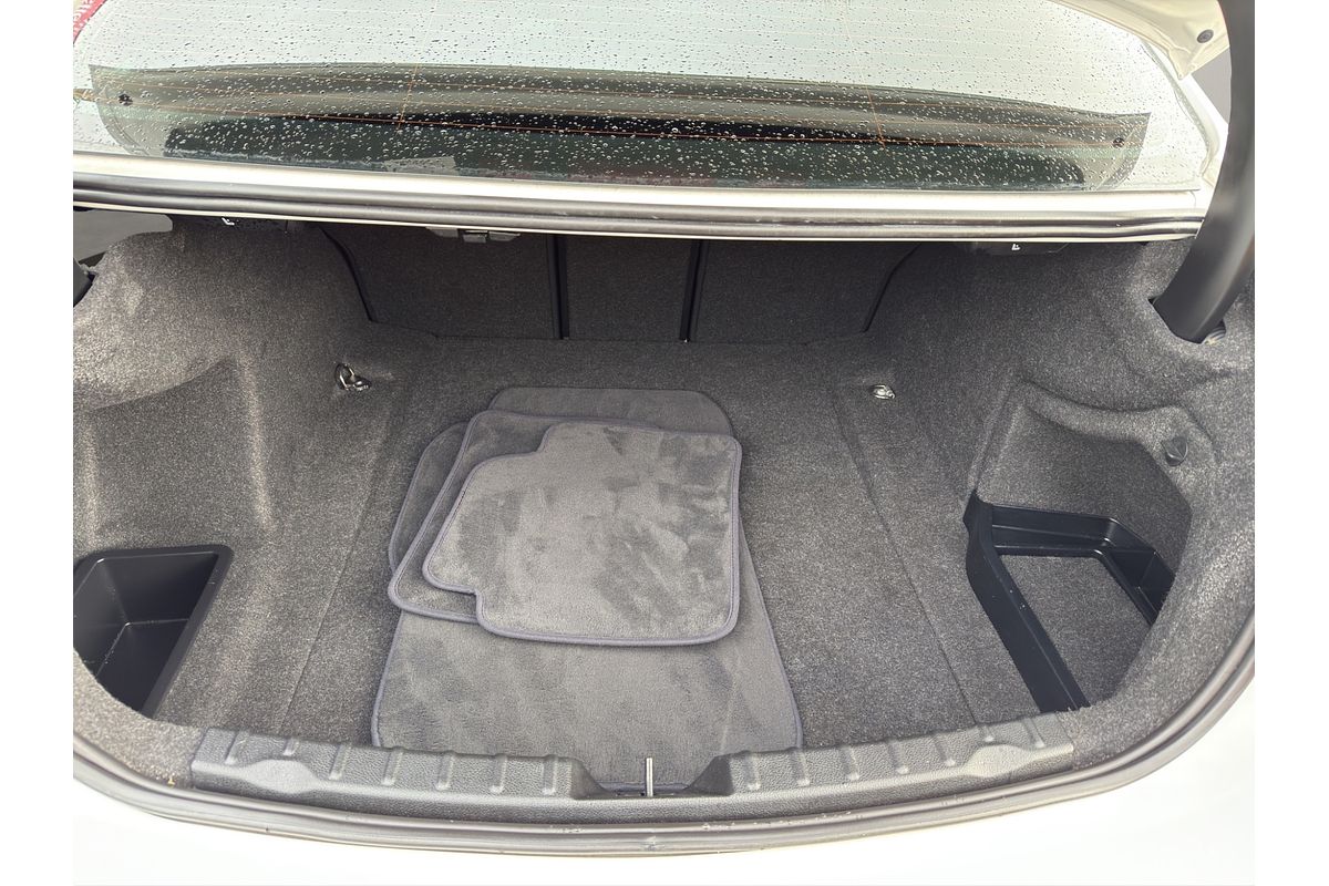 2012 BMW 320I M SPORT TURBO