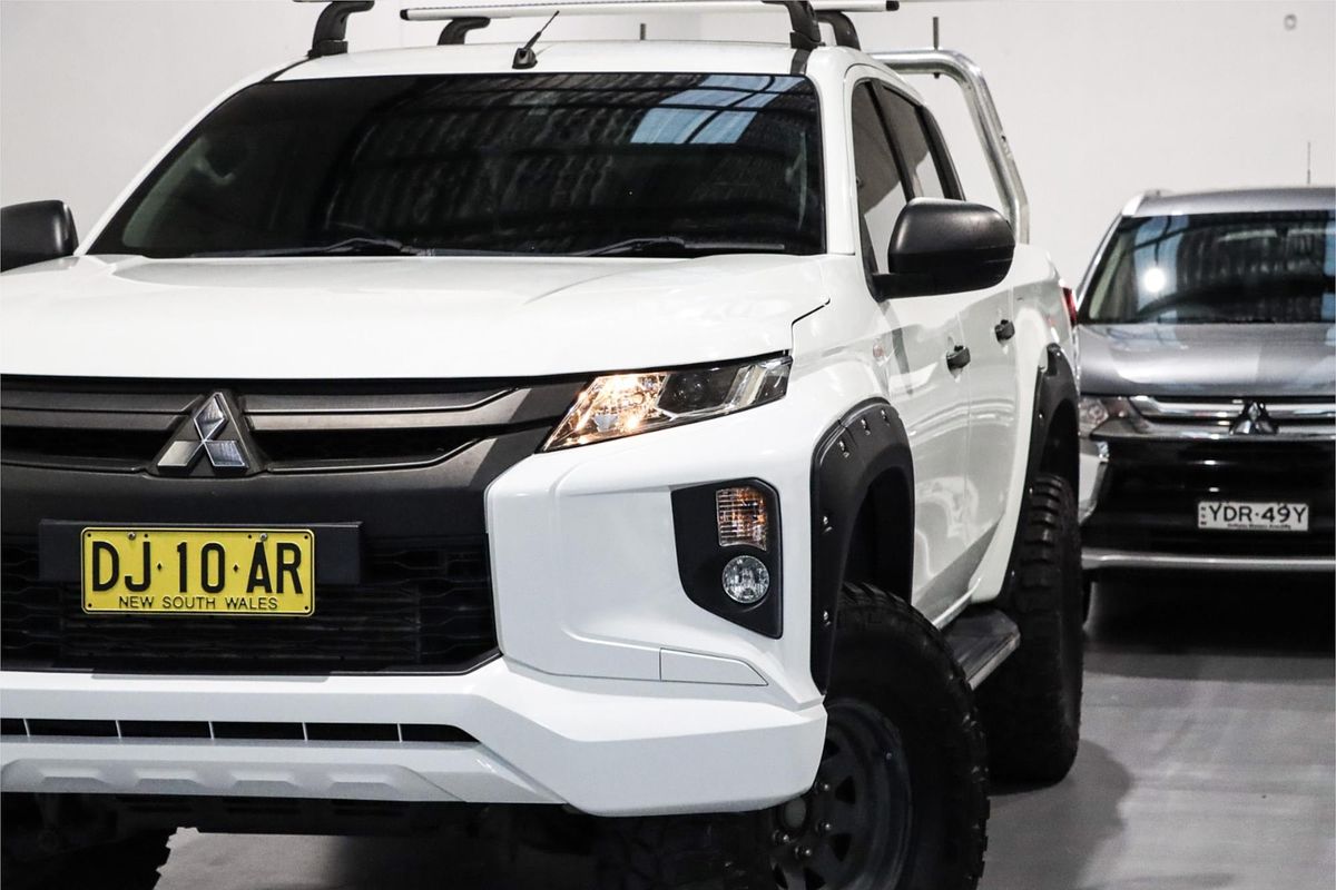 2019 Mitsubishi Triton GLX+ MR 4X4
