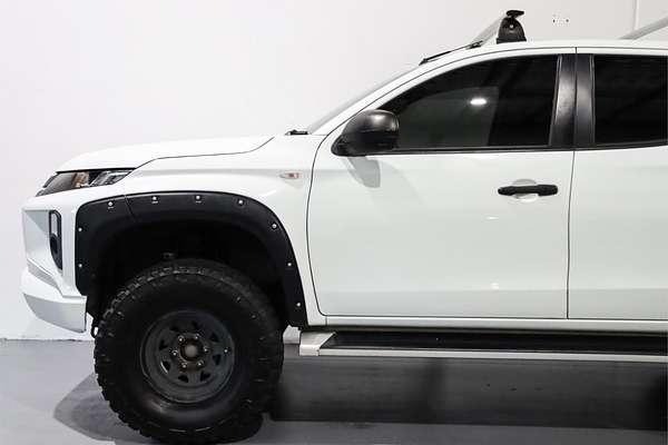 2019 Mitsubishi Triton GLX+ MR 4X4