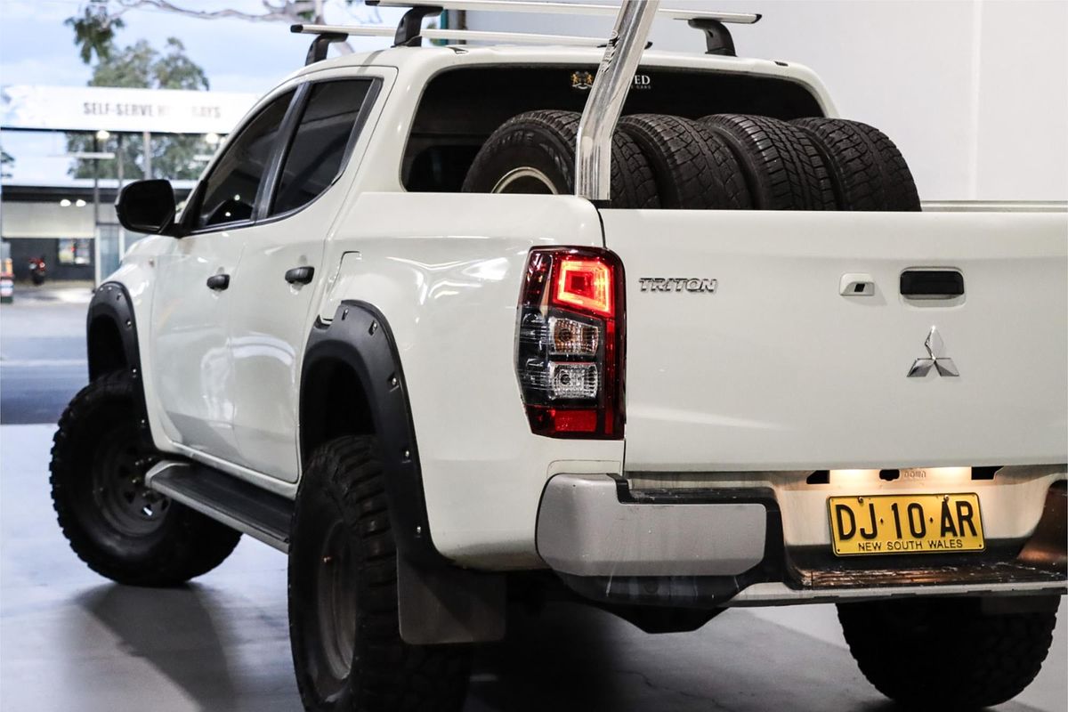 2019 Mitsubishi Triton GLX+ MR 4X4