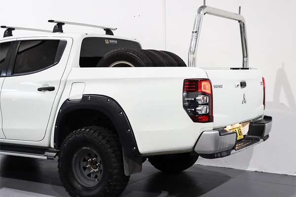 2019 Mitsubishi Triton GLX+ MR 4X4