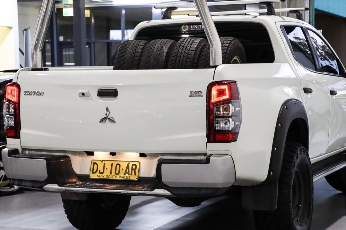 2019 Mitsubishi Triton GLX+ MR 4X4