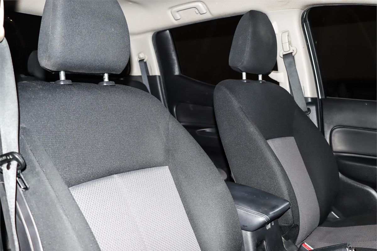 2019 Mitsubishi Triton GLX+ MR 4X4