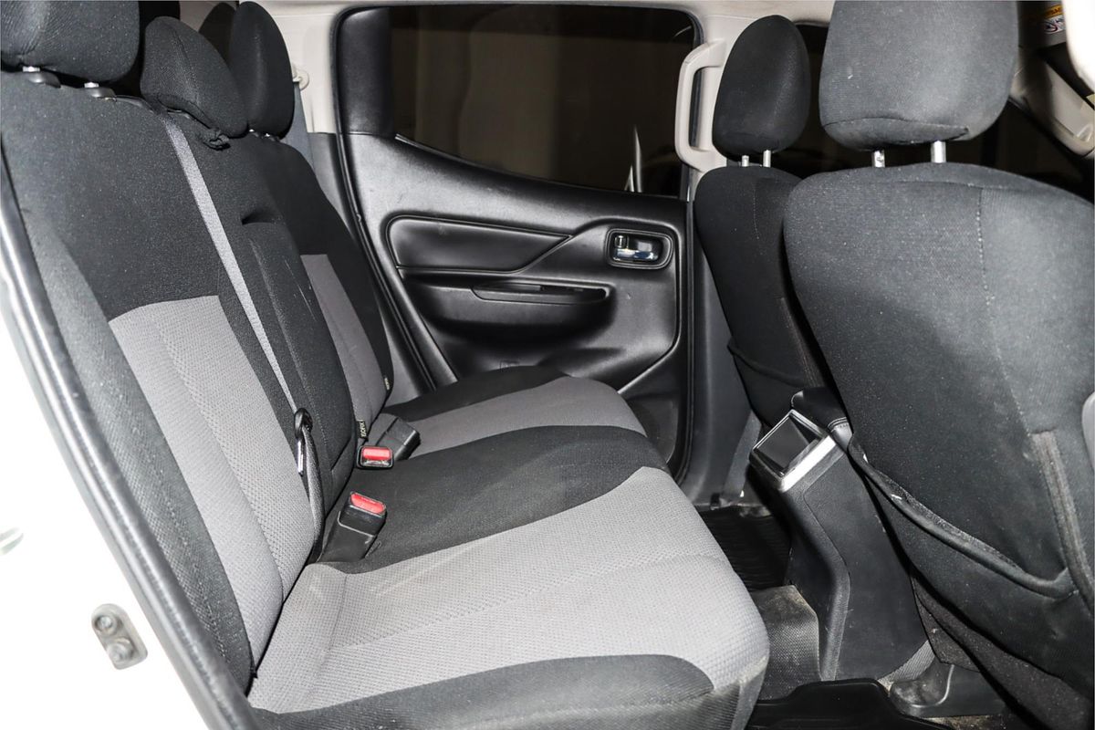 2019 Mitsubishi Triton GLX+ MR 4X4