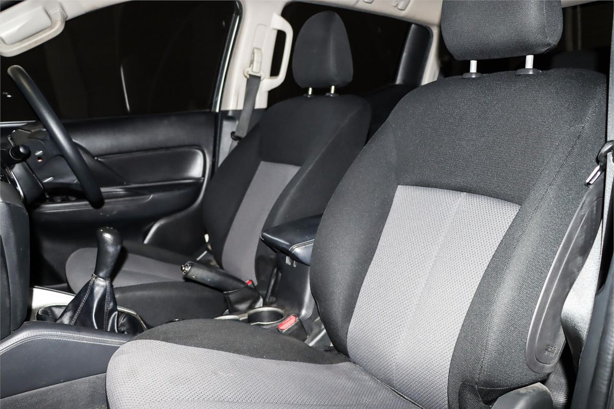 2019 Mitsubishi Triton GLX+ MR 4X4