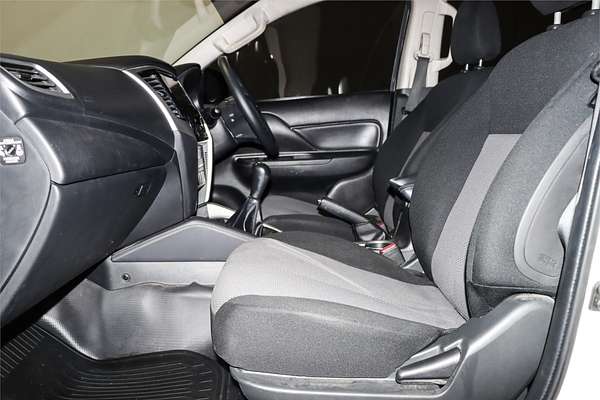 2019 Mitsubishi Triton GLX+ MR 4X4