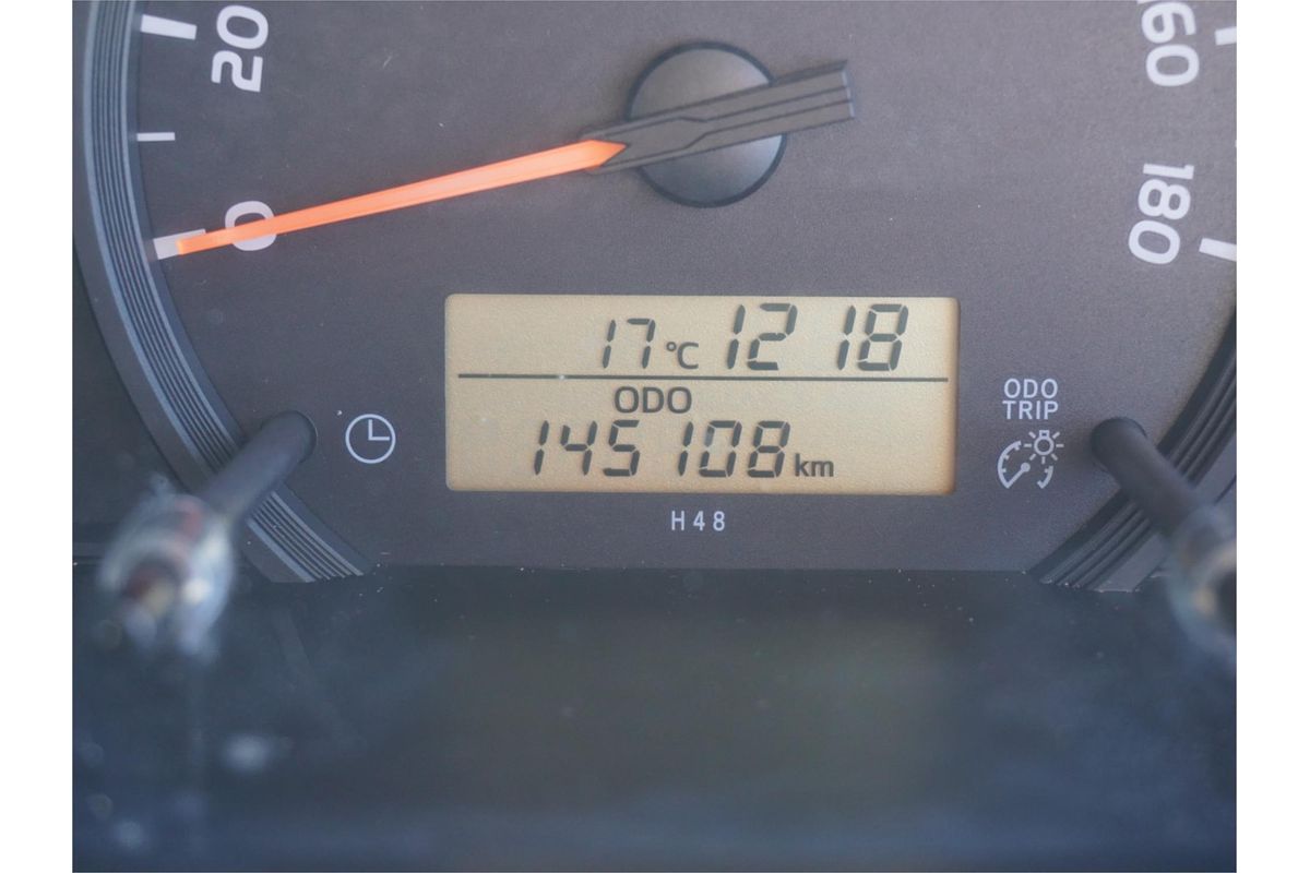 2014 Toyota Hiace Commuter KDH223R