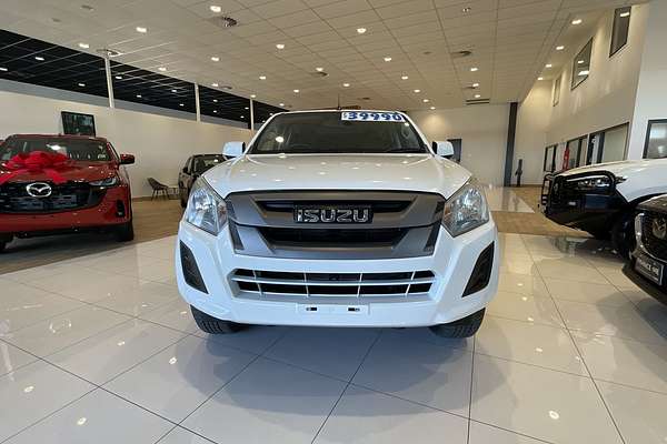 2019 Isuzu D-MAX SX  4X4
