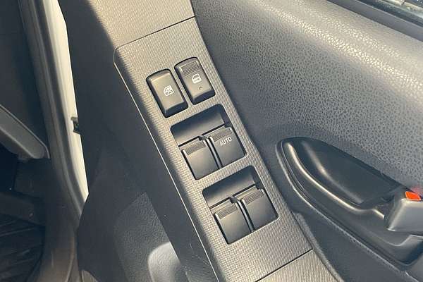 2019 Isuzu D-MAX SX  4X4