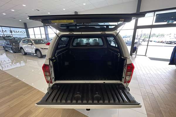 2019 Isuzu D-MAX SX  4X4