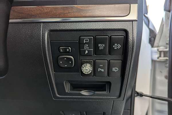 2020 Toyota Landcruiser VX VDJ200R