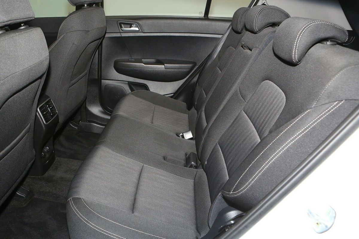 2020 Kia Sportage S QL