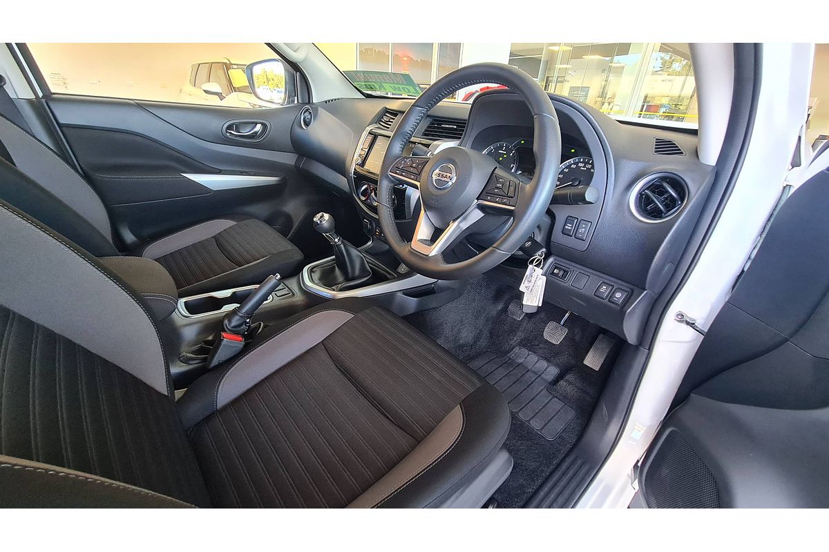 2023 Nissan Navara ST D23 4X4