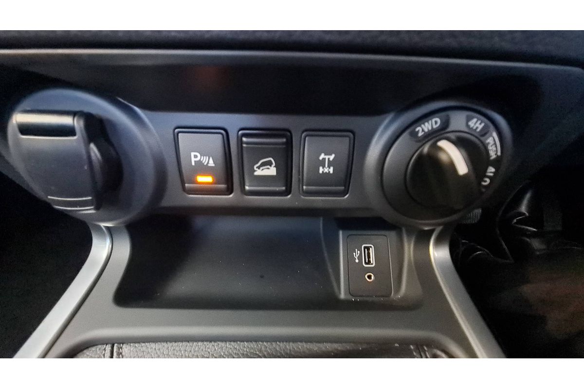 2023 Nissan Navara ST D23 4X4