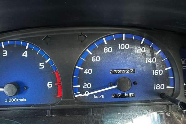 2004 Toyota Hilux RZN149R Rear Wheel Drive