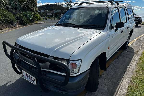 2004 Toyota Hilux RZN149R Rear Wheel Drive