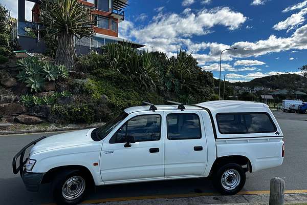 2004 Toyota Hilux RZN149R Rear Wheel Drive