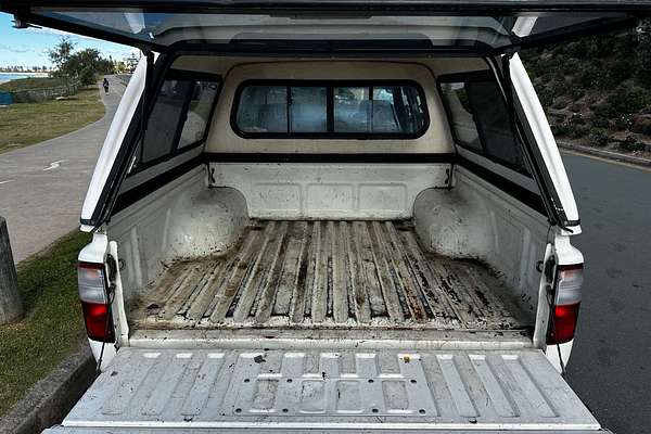 2004 Toyota Hilux RZN149R Rear Wheel Drive