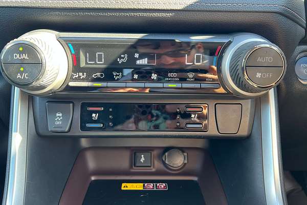 2022 Toyota RAV4 Cruiser AXAH54R