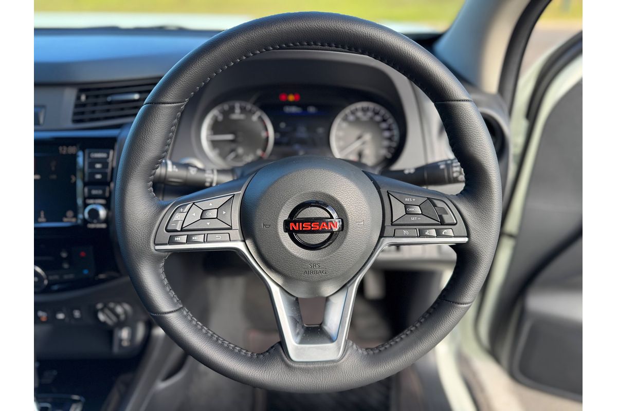 2025 Nissan Navara PRO-4X D23 4X4