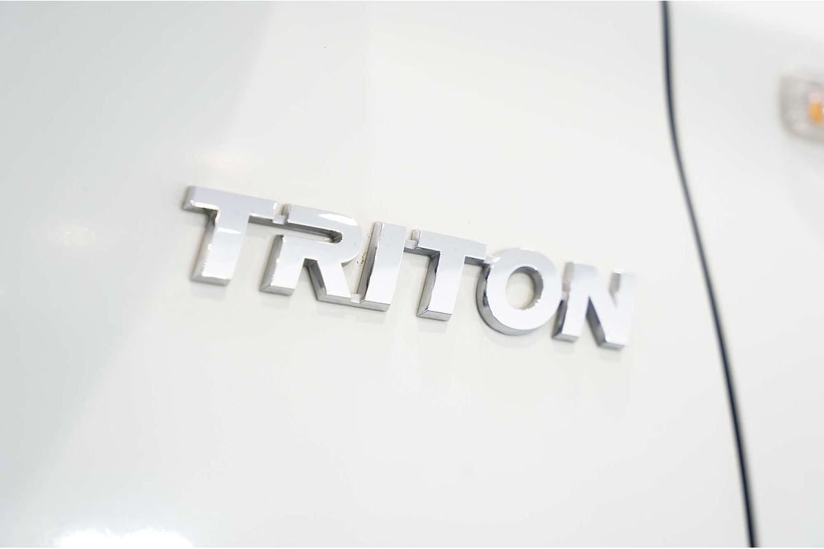 2019 Mitsubishi Triton GLX MR 4X4