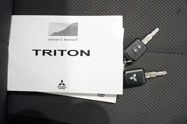2019 Mitsubishi Triton GLX MR 4X4