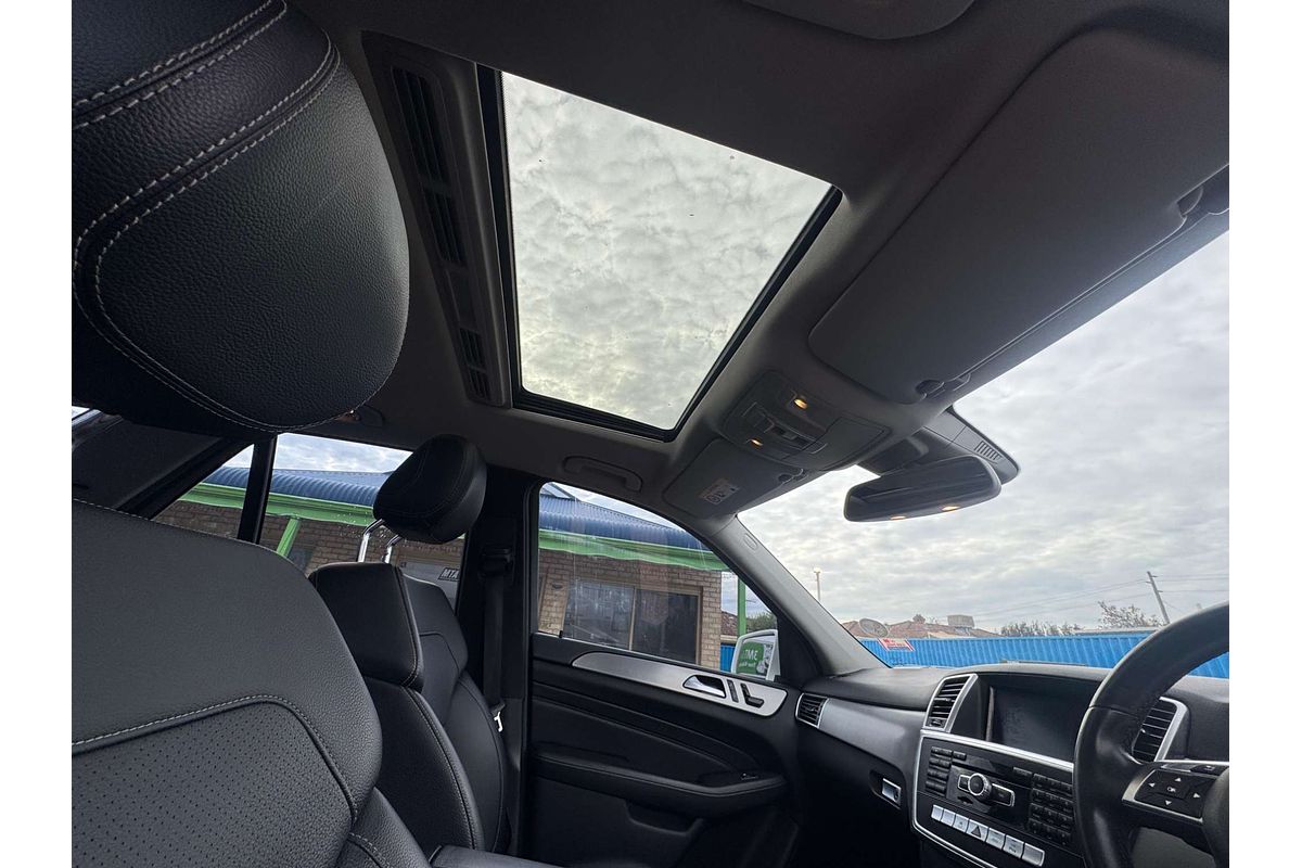 2015 Mercedes-Benz M-Class ML250 BlueTEC W166