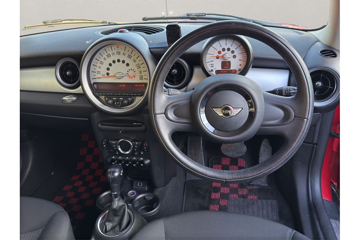 2013 MINI COOPER