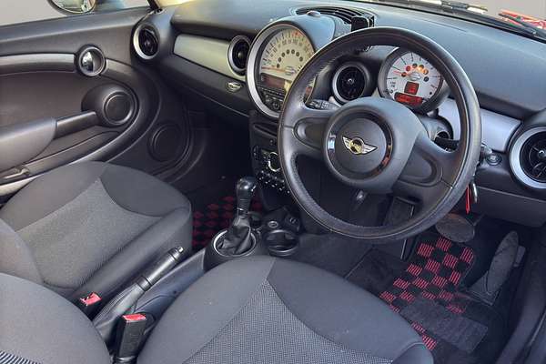 2013 MINI COOPER