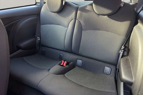 2013 MINI COOPER