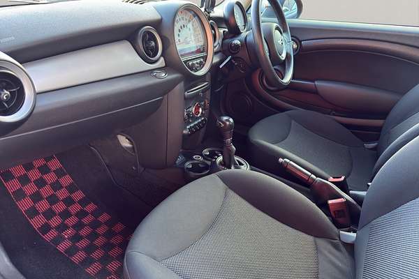 2013 MINI COOPER