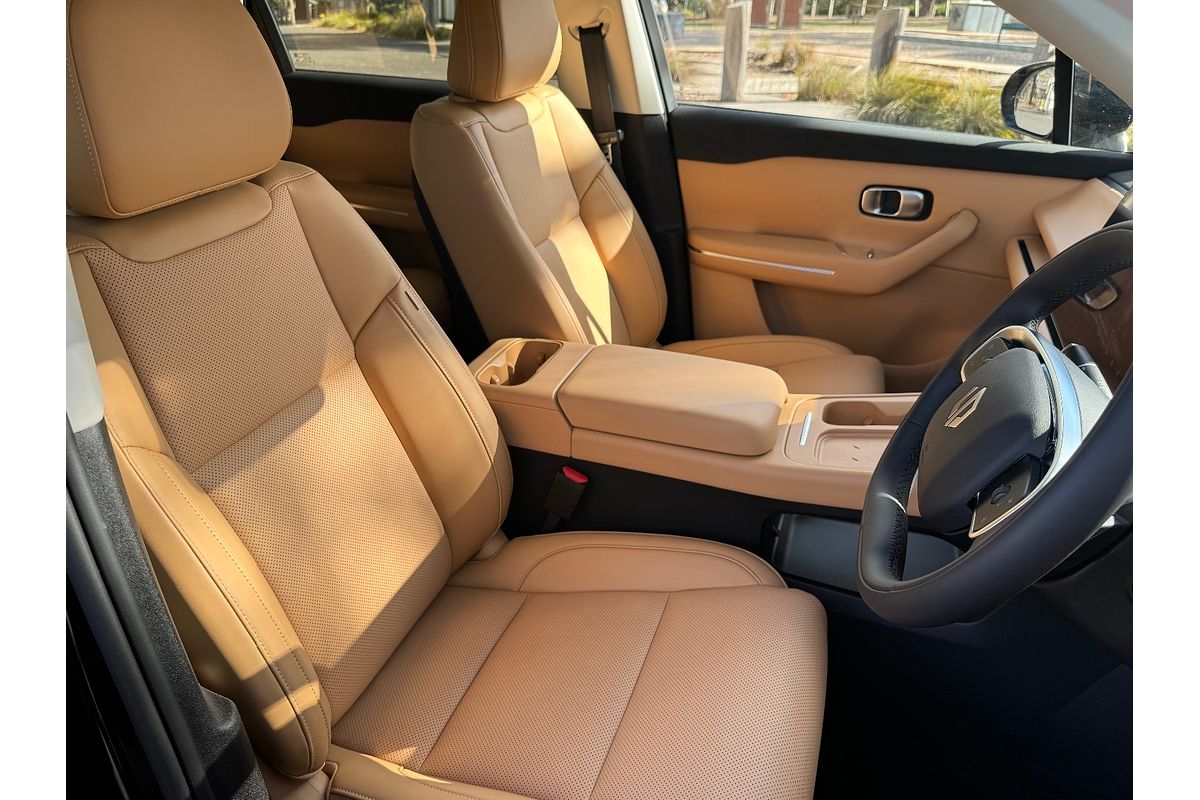 2025 Leapmotor C10 REEV Ultra Hybrid Design B11