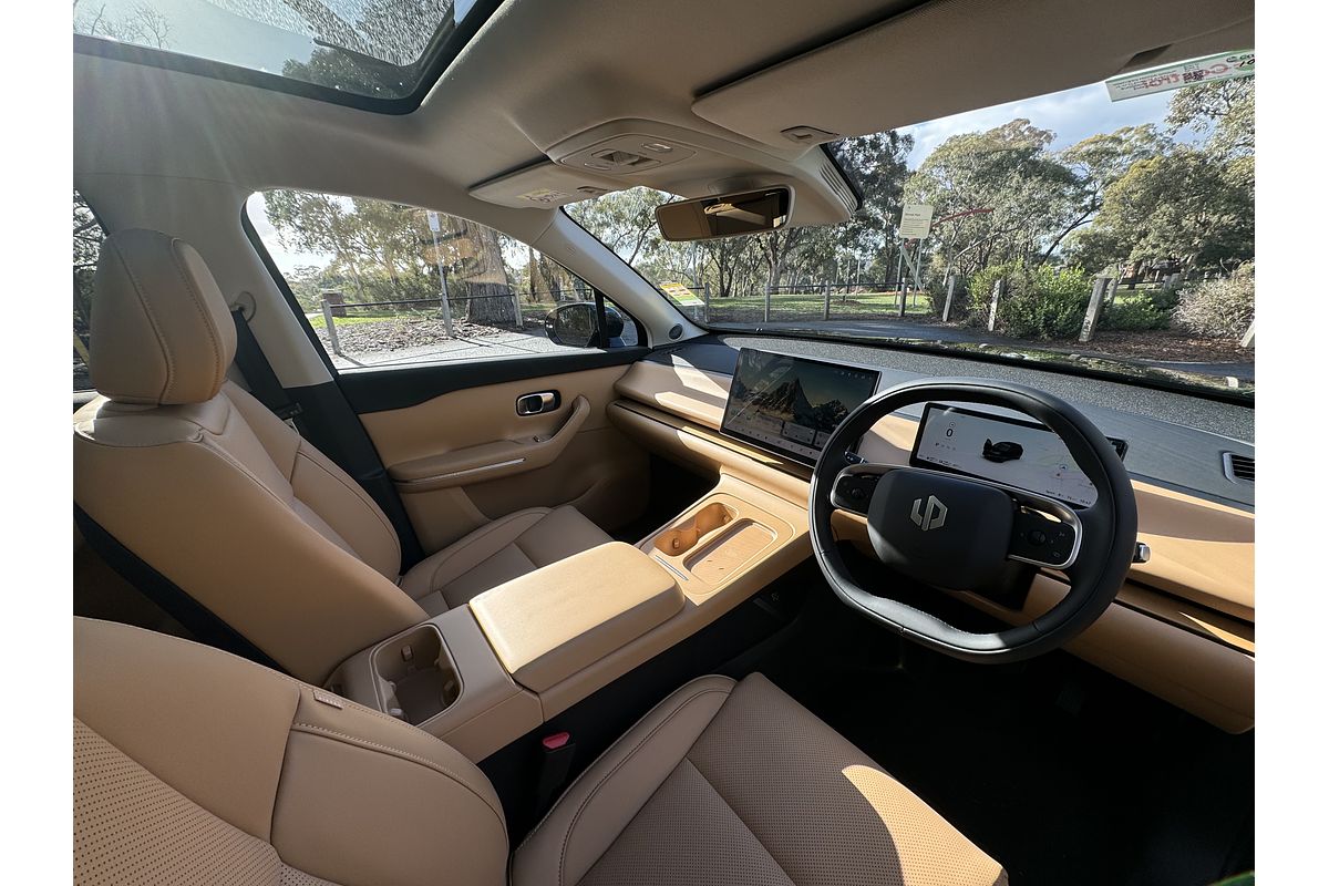 2025 Leapmotor C10 REEV Ultra Hybrid Design B11