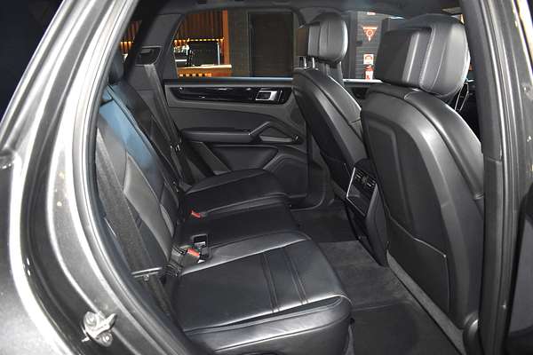 2021 Porsche Cayenne 9YA