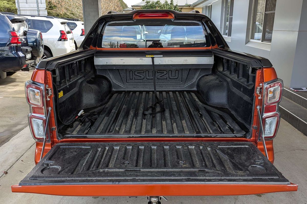 2021 Isuzu D-MAX X-TERRAIN 4X4