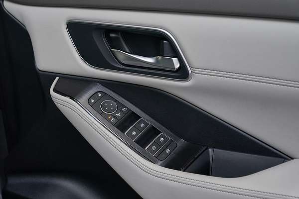2025 Nissan X-TRAIL Ti e-POWER T33