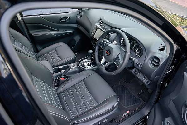 2025 Nissan Navara PRO-4X D23 4X4