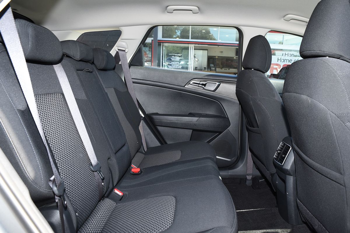 2024 Kia Sportage S NQ5