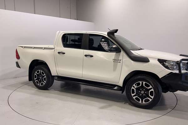 2019 Toyota Hilux SR GUN126R 4X4
